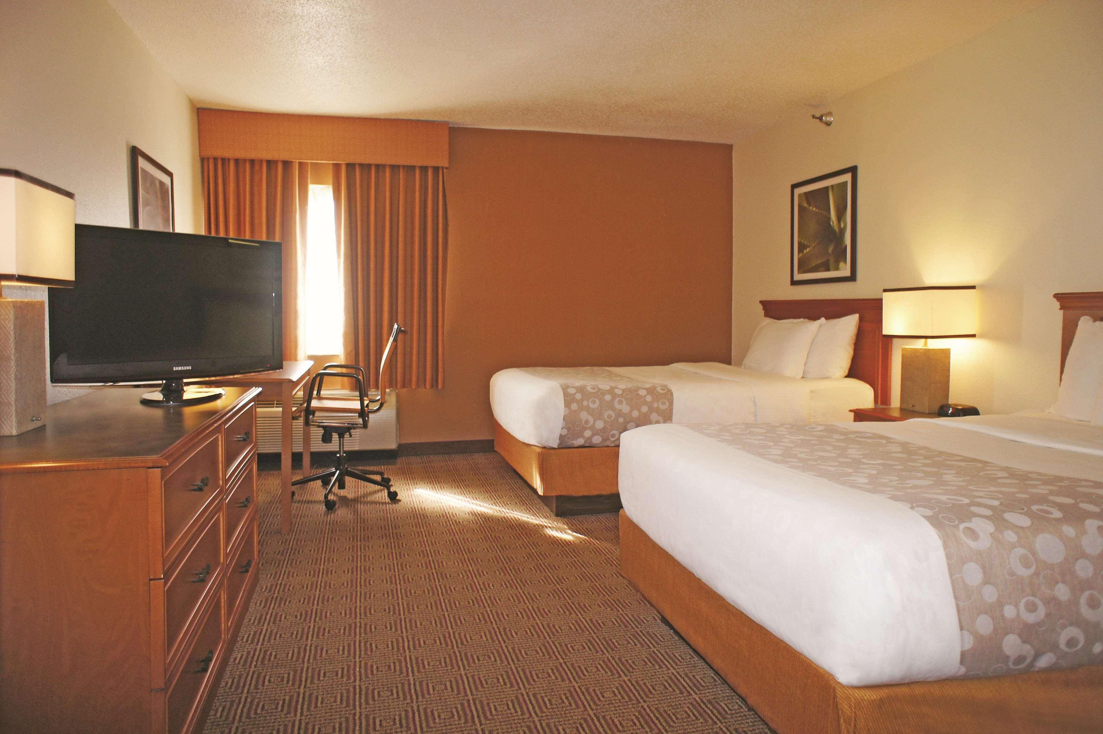 La Quinta Inn By Wyndham Kansas City North North Kansas City Dış mekan fotoğraf