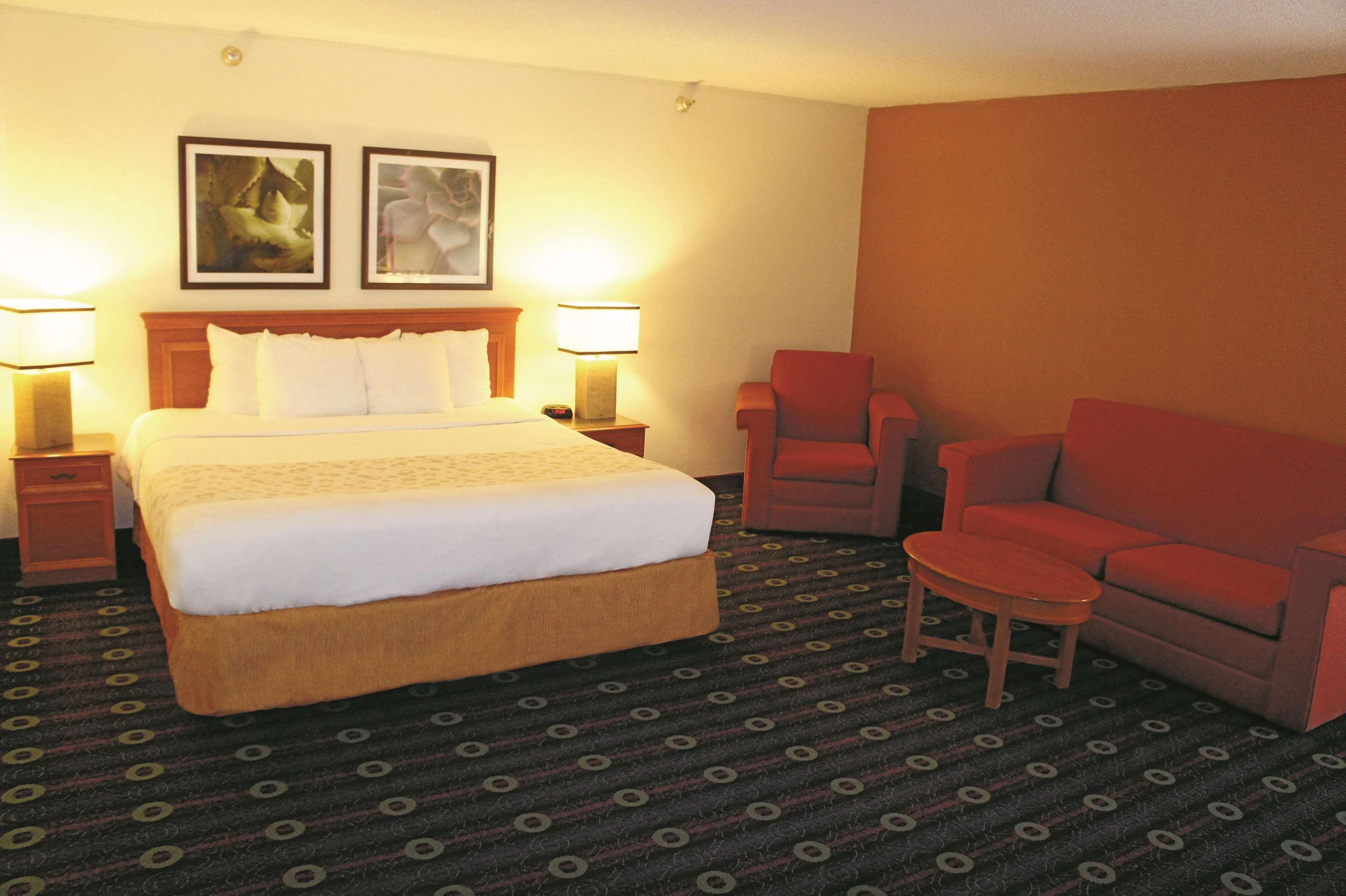 La Quinta Inn By Wyndham Kansas City North North Kansas City Dış mekan fotoğraf