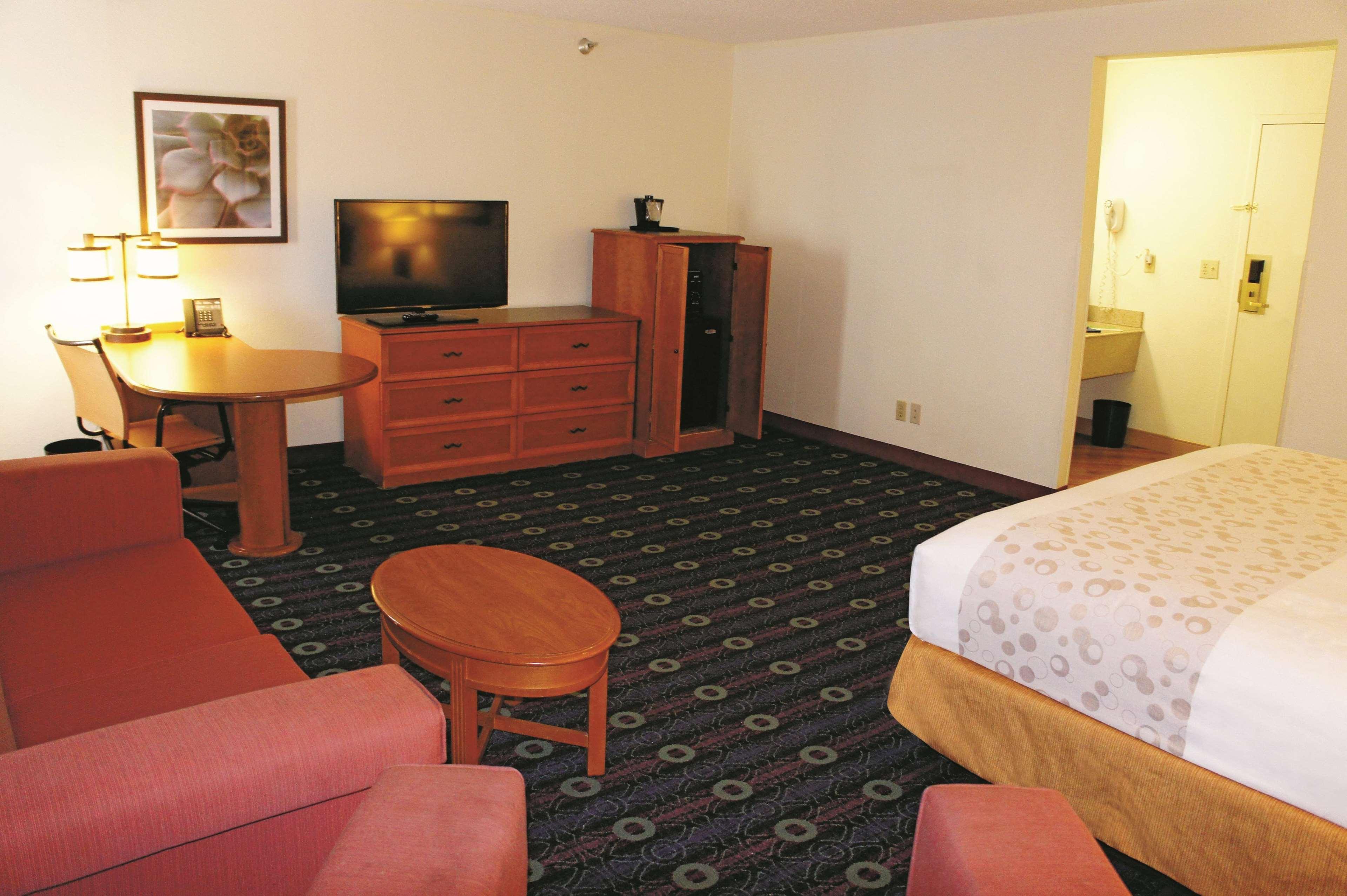 La Quinta Inn By Wyndham Kansas City North North Kansas City Dış mekan fotoğraf