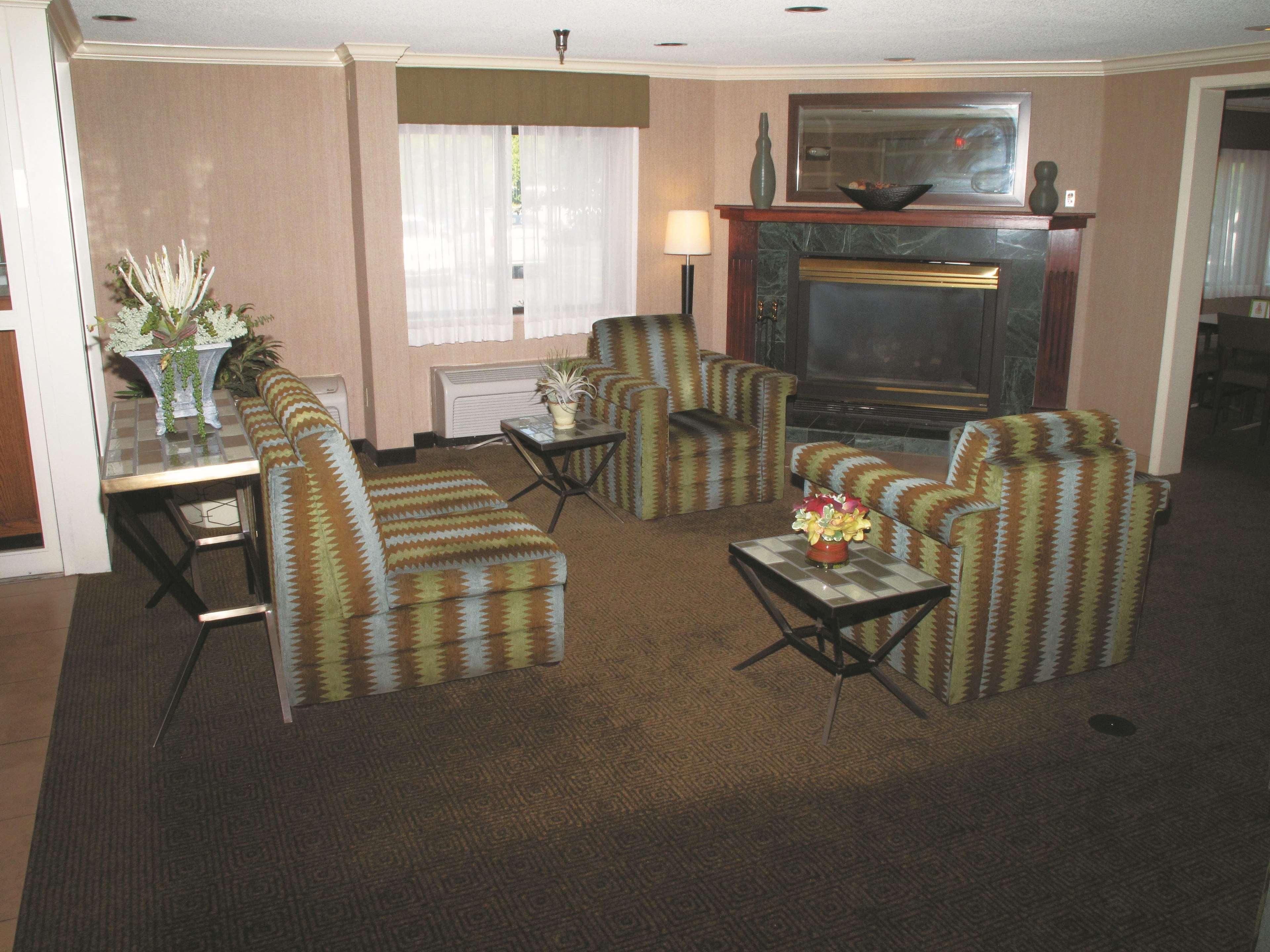 La Quinta Inn By Wyndham Kansas City North North Kansas City Dış mekan fotoğraf